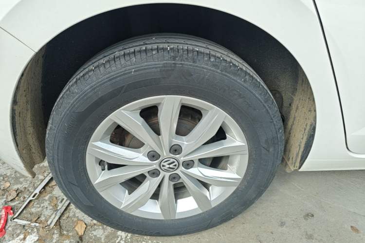 Used Volkswagen Polo 2019 Plus 1.5L Automatic Colorful Technology Edition Right Rear Wheel Hub