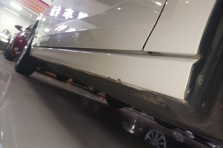 Used Volkswagen Polo 2019 Plus 1.5L Automatic Colorful Technology Edition Right Side Sill