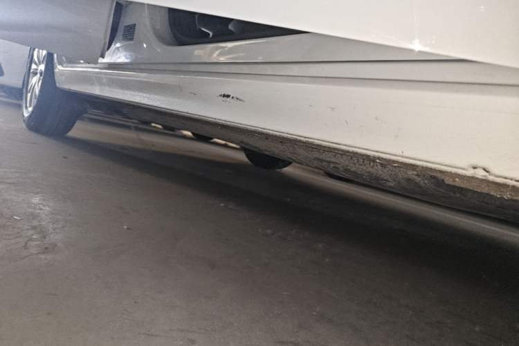 Used Volkswagen Polo 2019 Plus 1.5L Automatic Panoramic Enjoyment Edition Right Side Sill