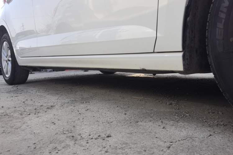 Used Volkswagen Polo 2019 Plus 1.5L Automatic Panoramic Enjoyment Edition Right Side Sill