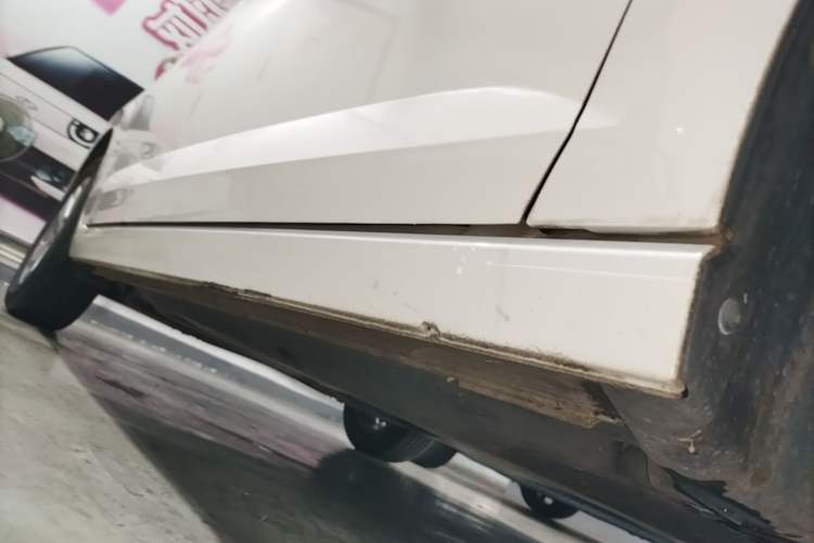 Used Volkswagen Polo 2019 Plus 1.5L Automatic Panoramic Enjoyment Edition Right Side Sill