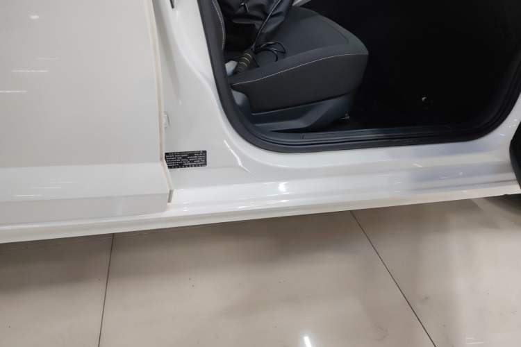 Used Volkswagen Polo 2019 Plus 1.5L Automatic Panoramic Enjoyment Edition Right Side Sill