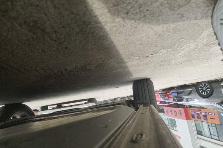 Used Volkswagen Polo 2019 Plus 1.5L Manual Panoramic Enjoyment Edition Right Side Sill