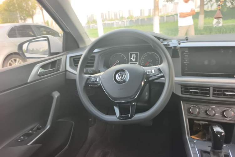 Used Volkswagen Polo 2019 Plus 1.5L Automatic Panoramic Enjoyment Edition Steering Wheel