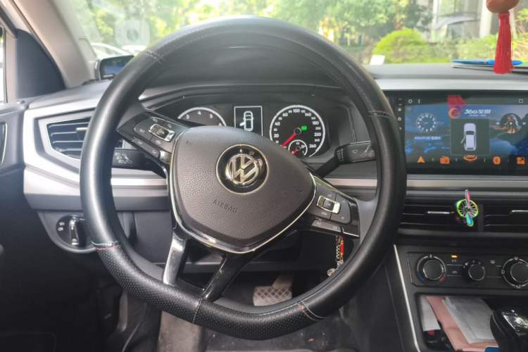 Used Volkswagen Polo 2019 Plus 1.5L Automatic Panoramic Enjoyment Edition Steering Wheel