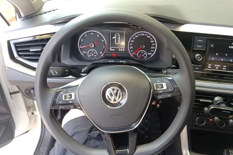 Used Volkswagen Polo 2019 Plus 1.5L Automatic Colorful Technology Edition Steering Wheel