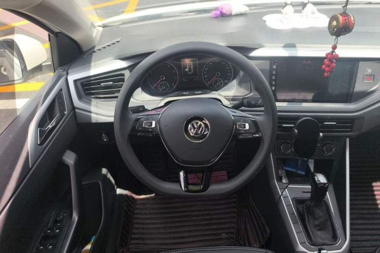 Used Volkswagen Polo 2019 Plus 1.5L Automatic Panoramic Enjoyment Edition Steering Wheel