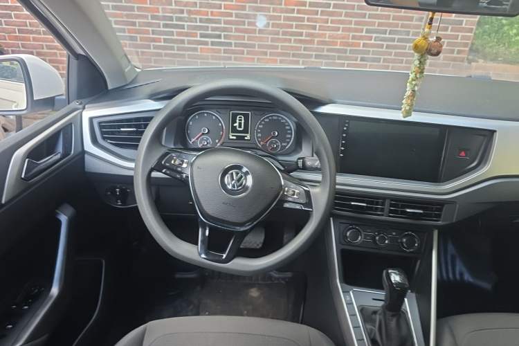 Used Volkswagen Polo 2019 Plus 1.5L Automatic Panoramic Enjoyment Edition Steering Wheel