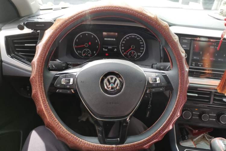 Used Volkswagen Polo 2019 Plus 1.5L Automatic Colorful Technology Edition Steering Wheel
