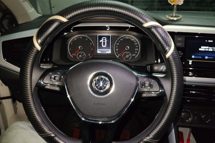 Used Volkswagen Polo 2019 Plus 1.5L Automatic Colorful Technology Edition Steering Wheel