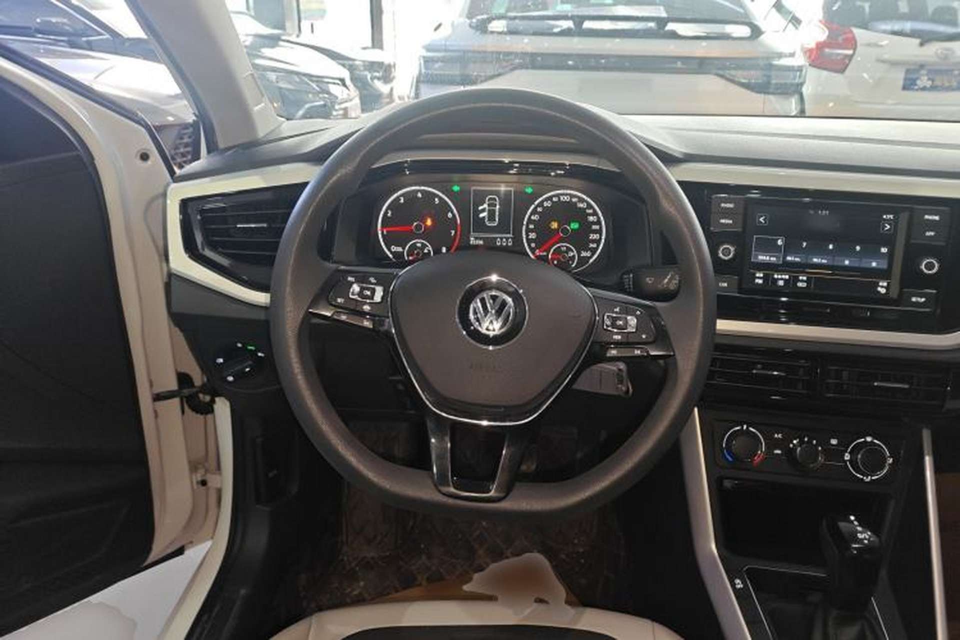 Used Volkswagen Polo 2019 Plus 1.5L Automatic Colorful Technology Edition Steering Wheel