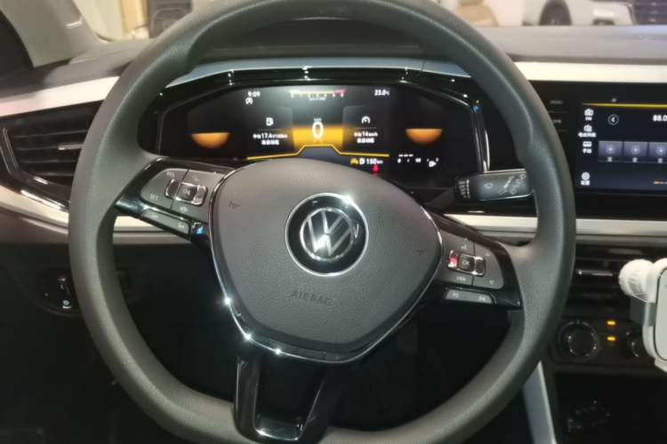 Used Volkswagen Polo 2019 Plus 1.5L Automatic Panoramic Enjoyment Edition Steering Wheel