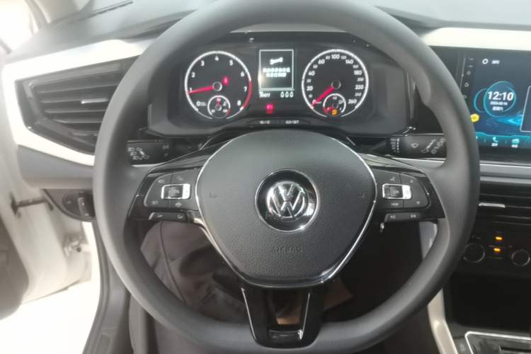 Used Volkswagen Polo 2019 Plus 1.5L Automatic Colorful Technology Edition Steering Wheel