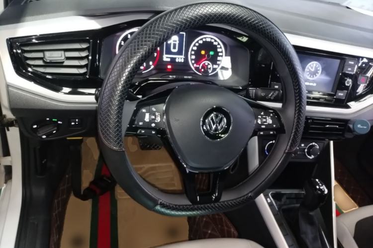 Used Volkswagen Polo 2019 Plus 1.5L Automatic Colorful Technology Edition Steering Wheel