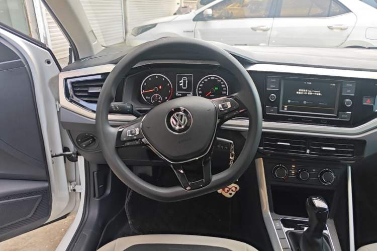 Used Volkswagen Polo 2019 Plus 1.5L Automatic Colorful Technology Edition Steering Wheel
