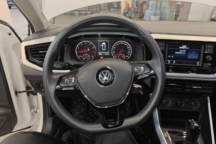 Used Volkswagen Polo 2019 Plus 1.5L Automatic Colorful Technology Edition Steering Wheel