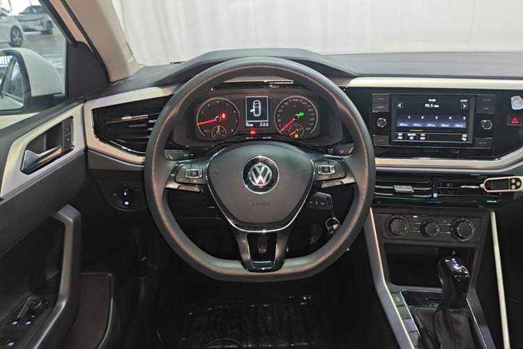 Used Volkswagen Polo 2019 Plus 1.5L Automatic Colorful Technology Edition Steering Wheel