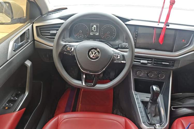 Used Volkswagen Polo 2019 Plus 1.5L Automatic Panoramic Enjoyment Edition Steering Wheel