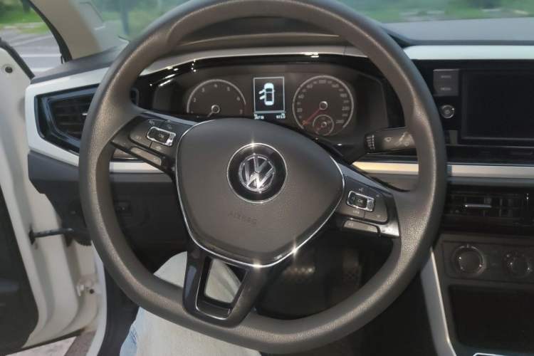 Used Volkswagen Polo 2019 Plus 1.5L Automatic Colorful Technology Edition Steering Wheel