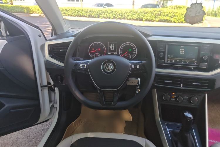 Used Volkswagen Polo 2019 Plus 1.5L Automatic Colorful Technology Edition Steering Wheel