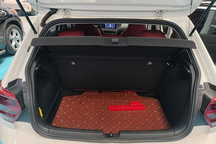 Used Volkswagen Polo 2019 Plus 1.5L Automatic Panoramic Enjoyment Edition Trunk