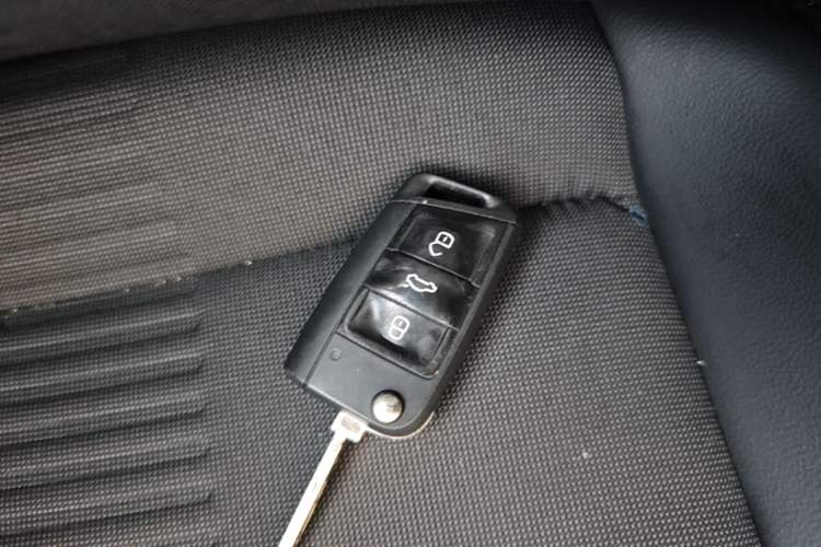 Used Volkswagen Polo 2019 Plus 1.5L Automatic Colorful Technology Edition Vehicle Key