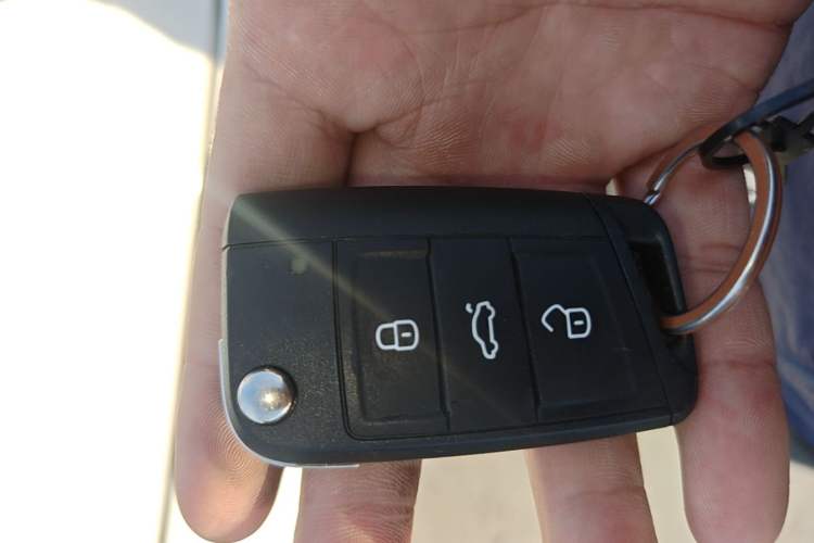 Used Volkswagen Polo 2019 Plus 1.5L Automatic Colorful Technology Edition Vehicle Key
