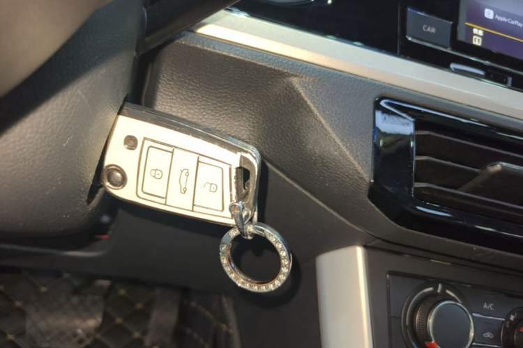 Used Volkswagen Polo 2019 Plus 1.5L Automatic Colorful Technology Edition Vehicle Key
