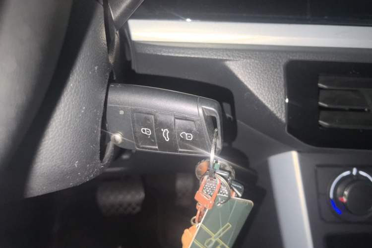 Used Volkswagen Polo 2019 Plus 1.5L Automatic Colorful Technology Edition Vehicle Key