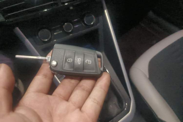 Used Volkswagen Polo 2019 Plus 1.5L Automatic Colorful Technology Edition Vehicle Key