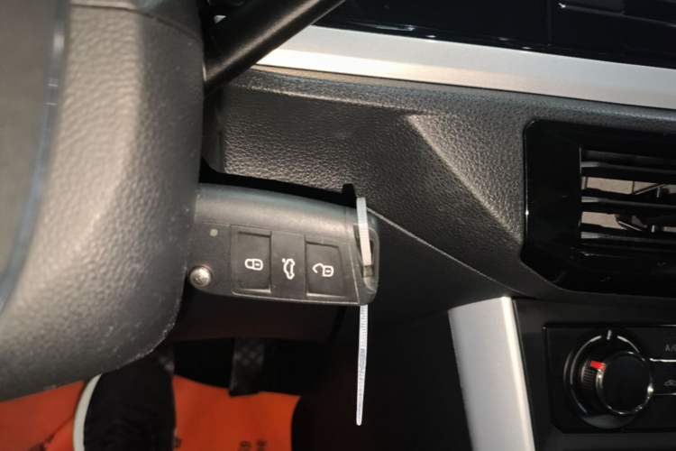 Used Volkswagen Polo 2019 Plus 1.5L Automatic Colorful Technology Edition Vehicle Key