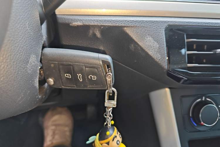 Used Volkswagen Polo 2019 Plus 1.5L Automatic Colorful Technology Edition Vehicle Key