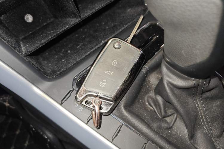Used Volkswagen Polo 2019 Plus 1.5L Automatic Colorful Technology Edition Vehicle Key