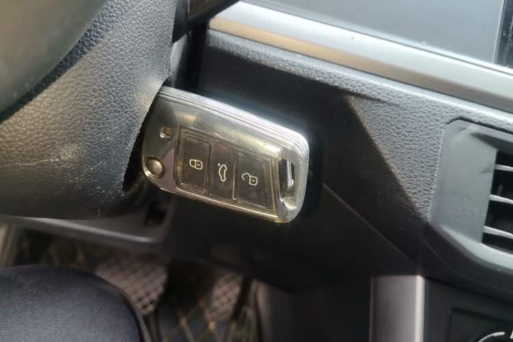 Used Volkswagen Polo 2019 Plus 1.5L Automatic Panoramic Enjoyment Edition Vehicle Key