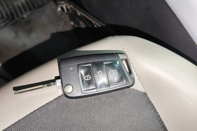 Used Volkswagen Polo 2019 Plus 1.5L Automatic Colorful Technology Edition Vehicle Key