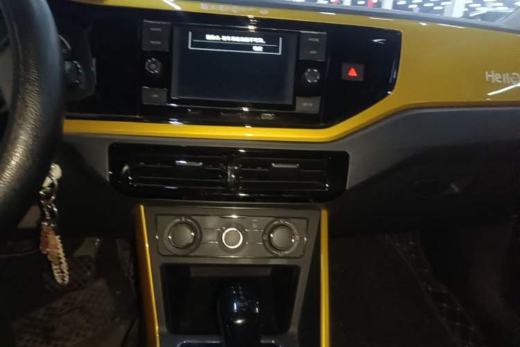 Used Volkswagen Polo 2019 Plus 1.5L Automatic Colorful Technology Edition Audio And AC Panel