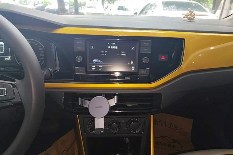 Used Volkswagen Polo 2019 Plus 1.5L Automatic Colorful Technology Edition Audio And AC Panel