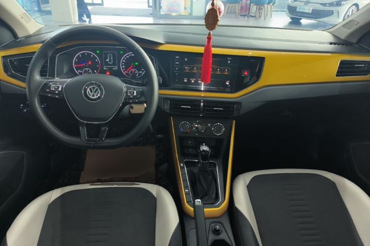 Used Volkswagen Polo 2019 Plus 1.5L Automatic Beats Trendy Cool Edition Center Console