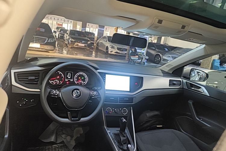 Used Volkswagen Polo 2019 Plus 1.5L Automatic Panoramic Enjoyment Edition Center Console