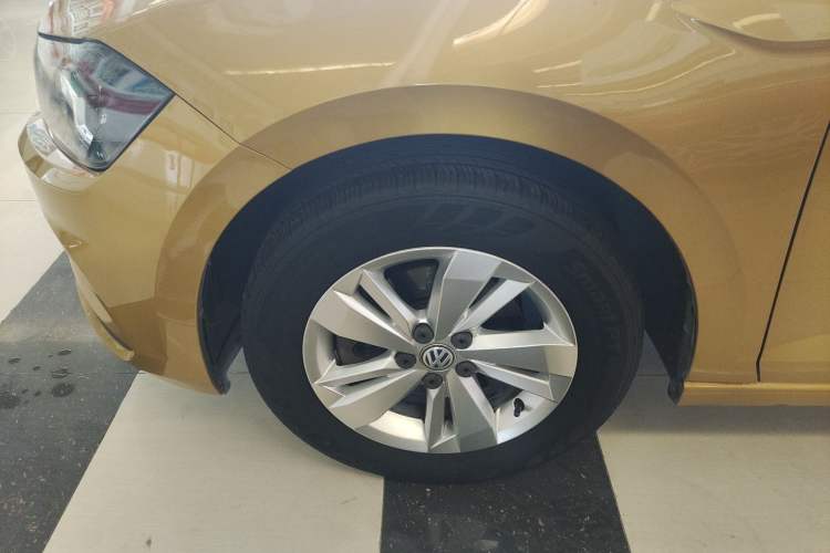 Used Volkswagen Polo 2019 Plus 1.5L Automatic Panoramic Enjoyment Edition Exterior 4