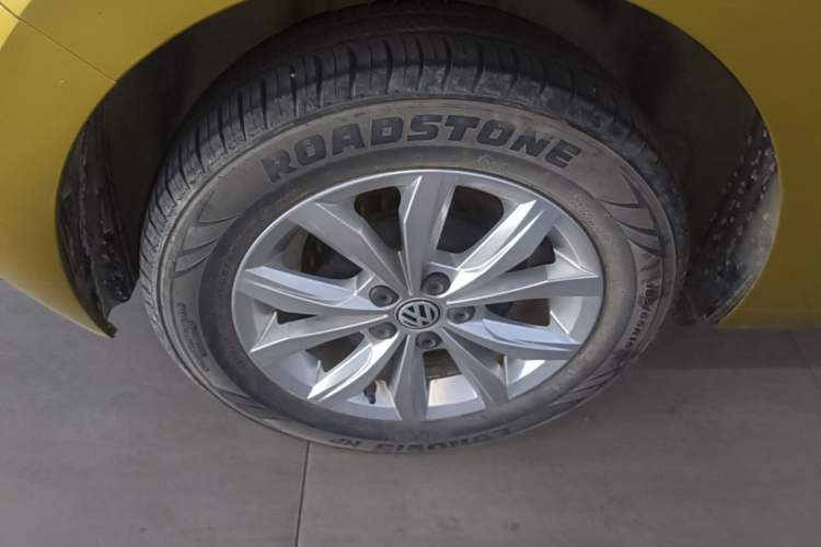 Used Volkswagen Polo 2019 Plus 1.5L Automatic Colorful Technology Edition Exterior 5