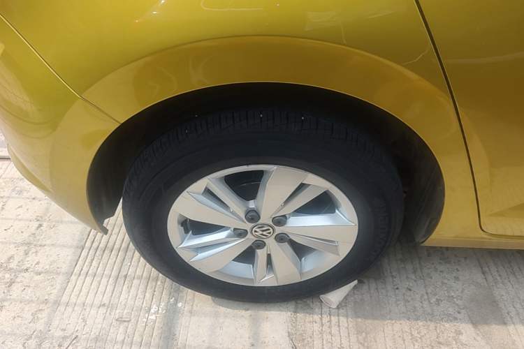 Used Volkswagen Polo 2019 Plus 1.5L Automatic Colorful Technology Edition Exterior 5