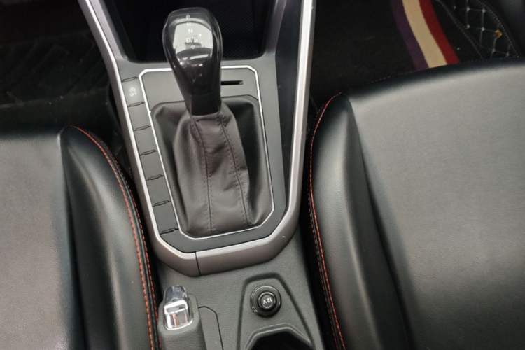 Used Volkswagen Polo 2019 Plus 1.5L Automatic Panoramic Enjoyment Edition Gear Lever