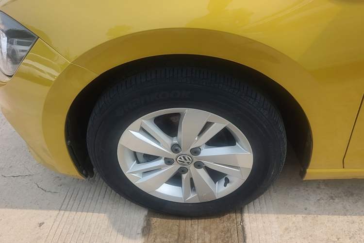 Used Volkswagen Polo 2019 Plus 1.5L Automatic Colorful Technology Edition Left Front Wheel Hub