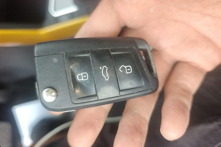 Used Volkswagen Polo 2019 Plus 1.5L Automatic Colorful Technology Edition Vehicle Key