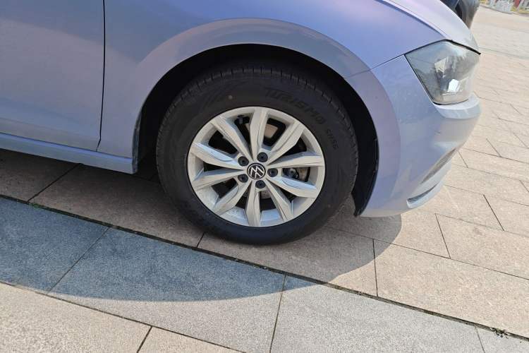 Used Volkswagen Polo 2021 Plus 1.5L Automatic Colorful Tech Edition Right Front Wheel Hub