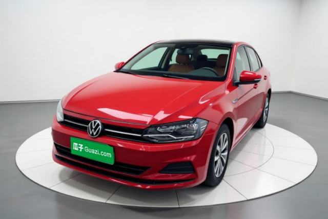 Ojetý Volkswagen Polo 2021 Plus 1.5L Automatic Colorful Tech Edition
