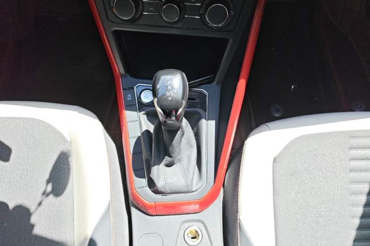Used Volkswagen Polo 2021 Plus 1.5L Automatic Colorful Tech Edition Gear Lever