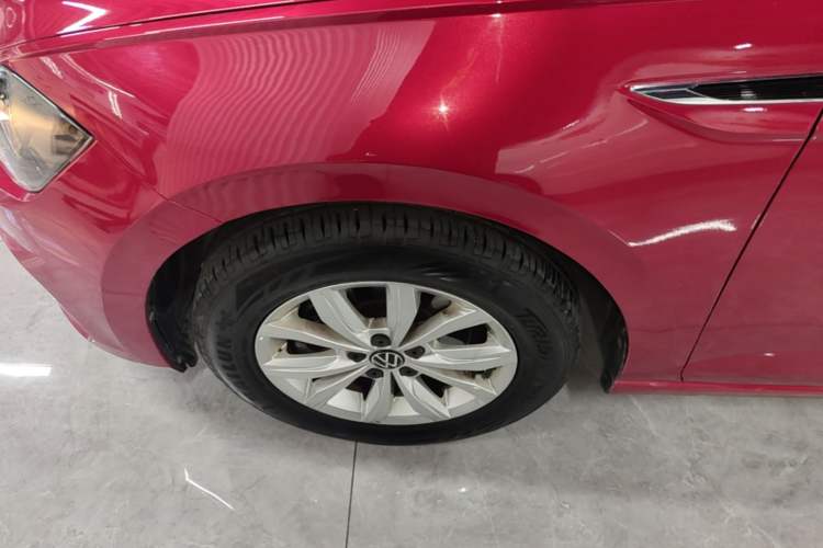 Used Volkswagen Polo 2021 Plus 1.5L Automatic Colorful Tech Edition Left Front Wheel Hub