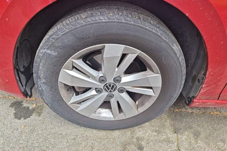 Used Volkswagen Polo 2021 Plus 1.5L Automatic Panoramic Enjoyment Edition Left Front Wheel Hub